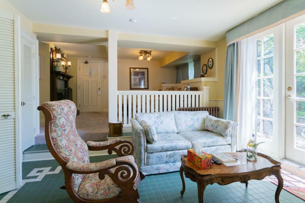 Beaconsfield Bed And Breakfast - Вікторія Екстер'єр фото